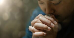 woman praying